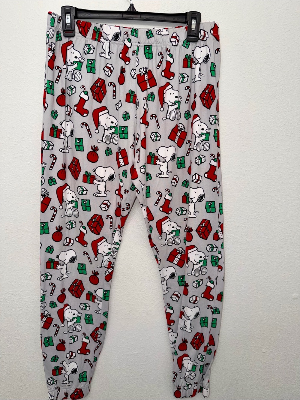 munki munki Peanuts Holiday Print Pajama Pants - Gray, Red & Green